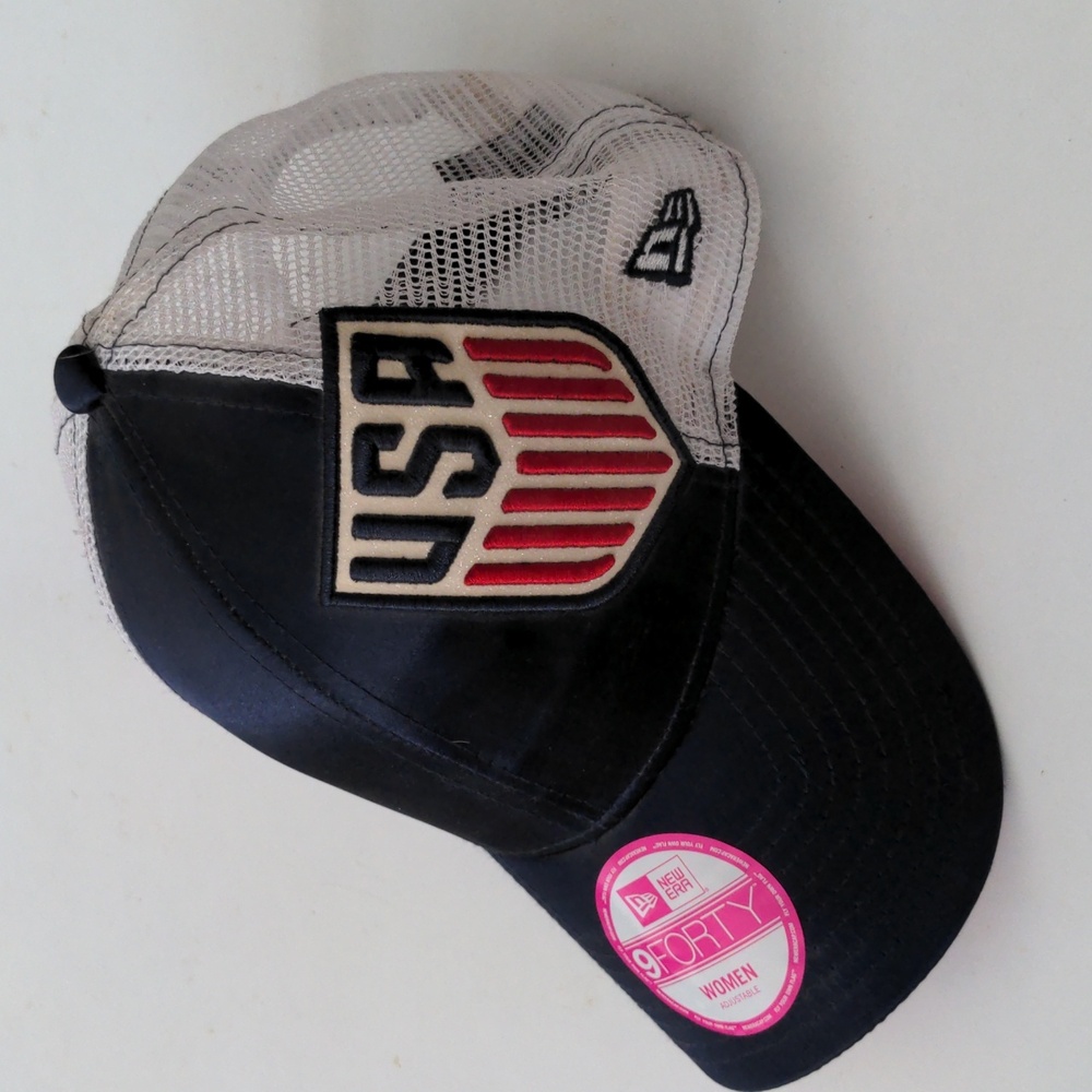Official USA Soccer cap - women's